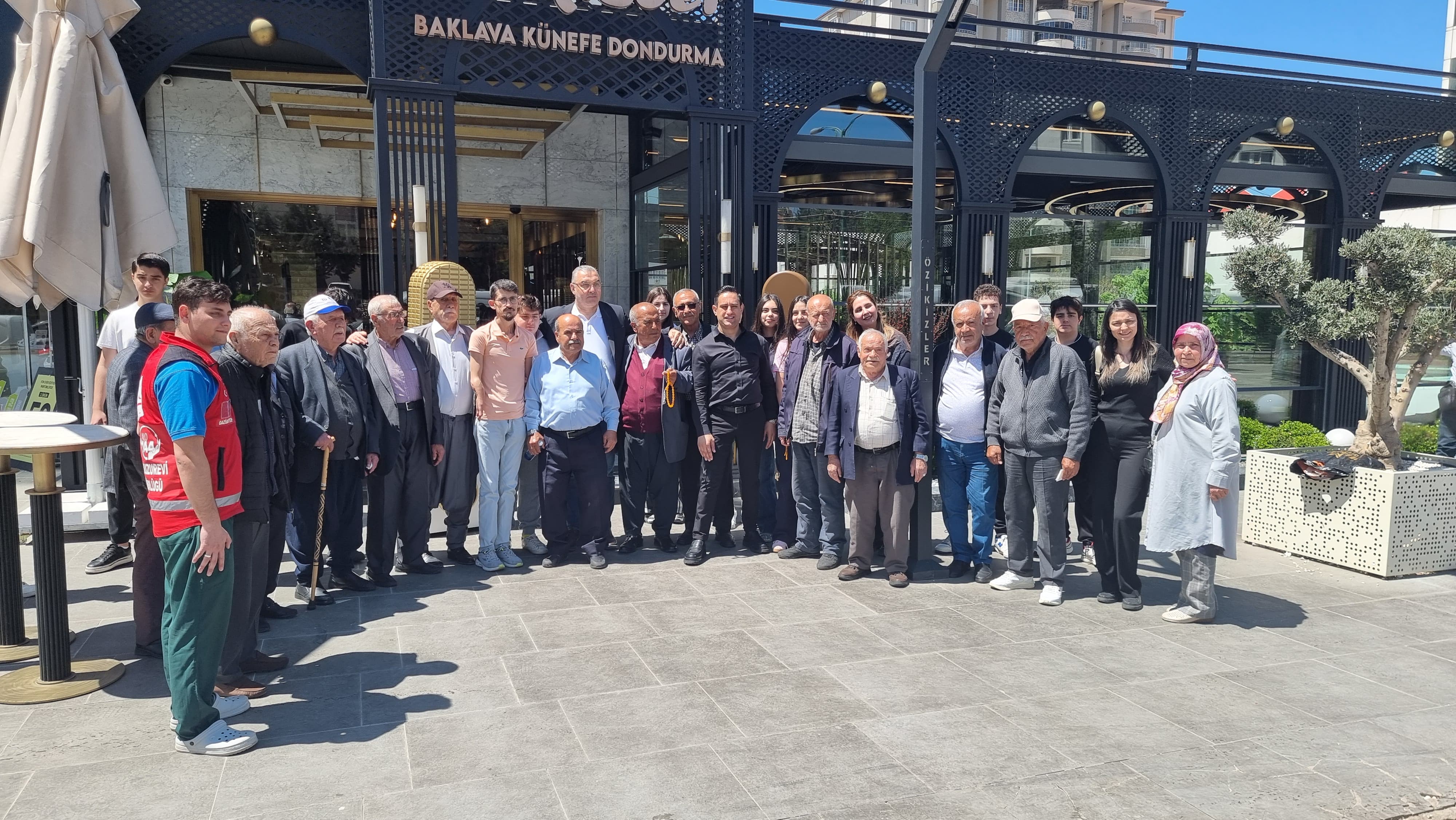 Engelliler Meclisi Huzurevi sakinleriyle buluştu